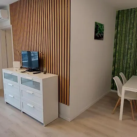 Club 218 Wellness Apartman Siofok