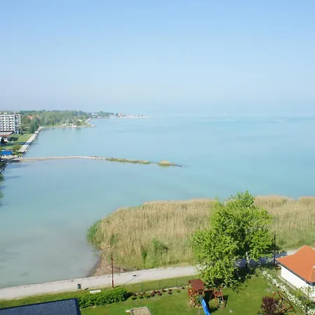 Club 218 Wellness Apartman Siófok