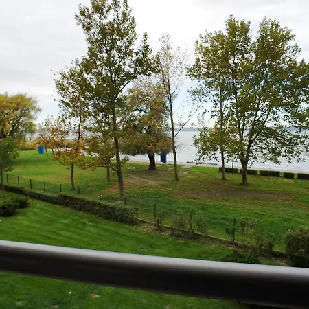 Club 218 Wellness Apartman Apartment