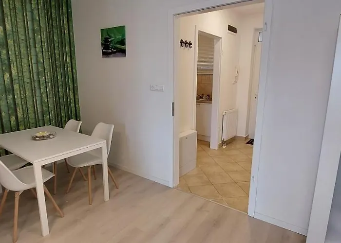 Club 218 Wellness Apartman Siófok