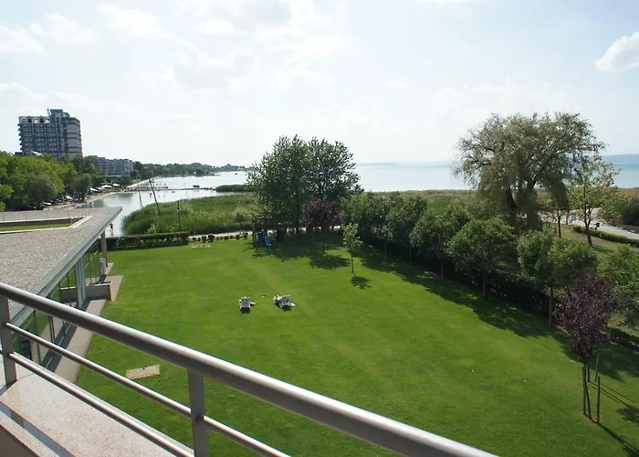 Club 218 Wellness Apartman Apartament Siófok